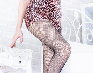 Beautyleg - KATE的修女写真，免费图片也让人想多看一眼！
