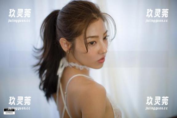最新G.su(全智秀)天使cos，真的是外星人派来的小精灵吗？
