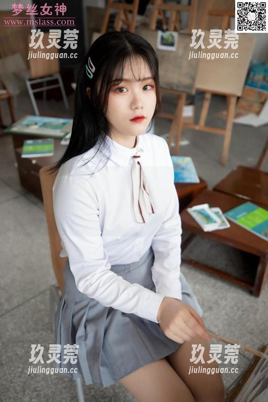 MSLASS梦丝女神 - 粉红PINK：子然的全套写真，色彩丰富，比我的衣柜要亮眼！