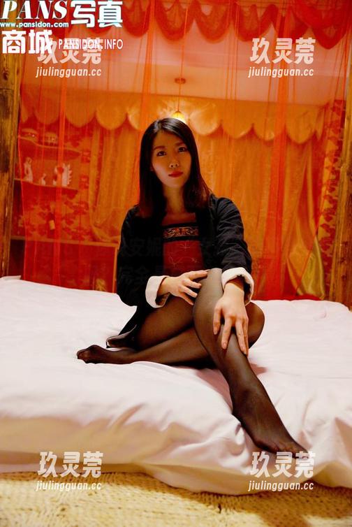 PANS-安妮 PANS - 你说安妮的“女孩”能不当壁纸吗?完全是桌面必备啊!