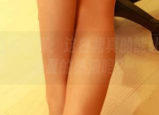 ROSI白裙写真：这白裙真的能让人忘记初夏的热浪吗？