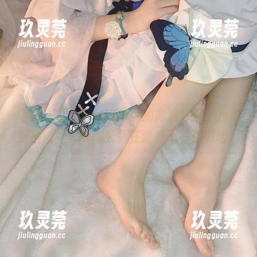 胡扯一通，Seele麦麦的高清套图，找不到头绪，只有每张都在说着不一样的话。