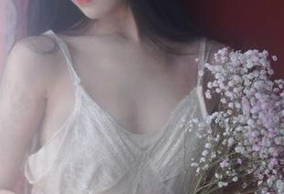 嘘，Shika小鹿鹿这组花嫁私拍，你绝对想不到她会这么迷人，原图直接传送你的小鹿心！