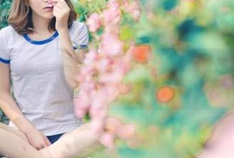 TGOD推女神 - 一图一篇黄歆苑chobits的校园画像合集，真心希望放学后还有人等我送钥匙。