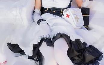 从未想过短裤也能这样引人注目，Tomoyo酱真有一套！大胆下载吗？