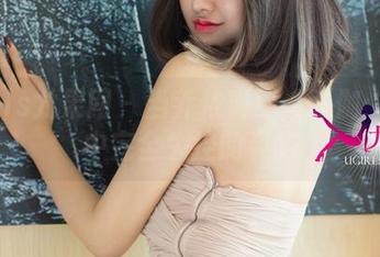 UGirls尤果网 - 当乔依琳遇上瑜伽：图集中完全失控的姿势