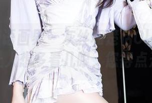 XIAOYU语画界 - 灰丝和楚恬Olivia的每一帧都让人想多看几眼，您得点开原图！