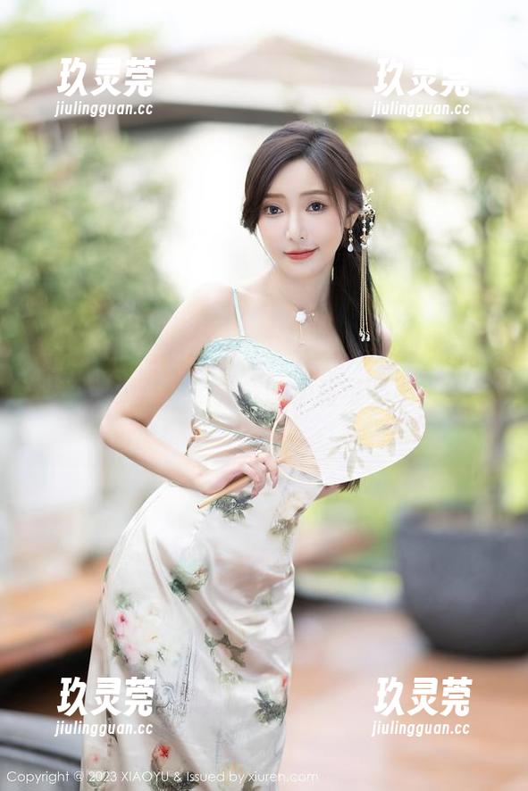 XIAOYU语画界 - 喂，苏曼兮的制服高清图可别太过火了，我的心脏可受不了这种冲击！