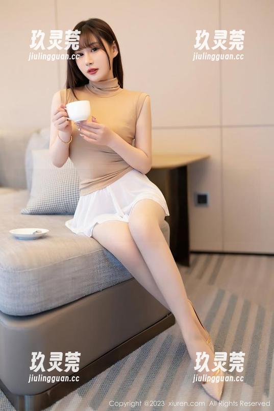 Xiuren秀人网 - 无圣光状态下的牛仔裤，Candy糖糖真是越穿越有味！套图原来可以这么吸引