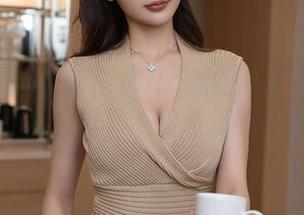 Xiuren秀人网 - Mila嘟嘟的双马尾写真，精选但又不知所云的可爱