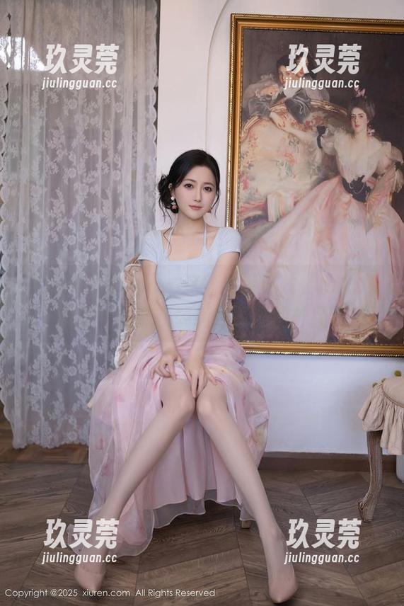 Xiuren秀人网-十九九 Xiuren秀人网 - 这些圣诞照片,十九九的每一框都在轻轻撩拨我的神经。