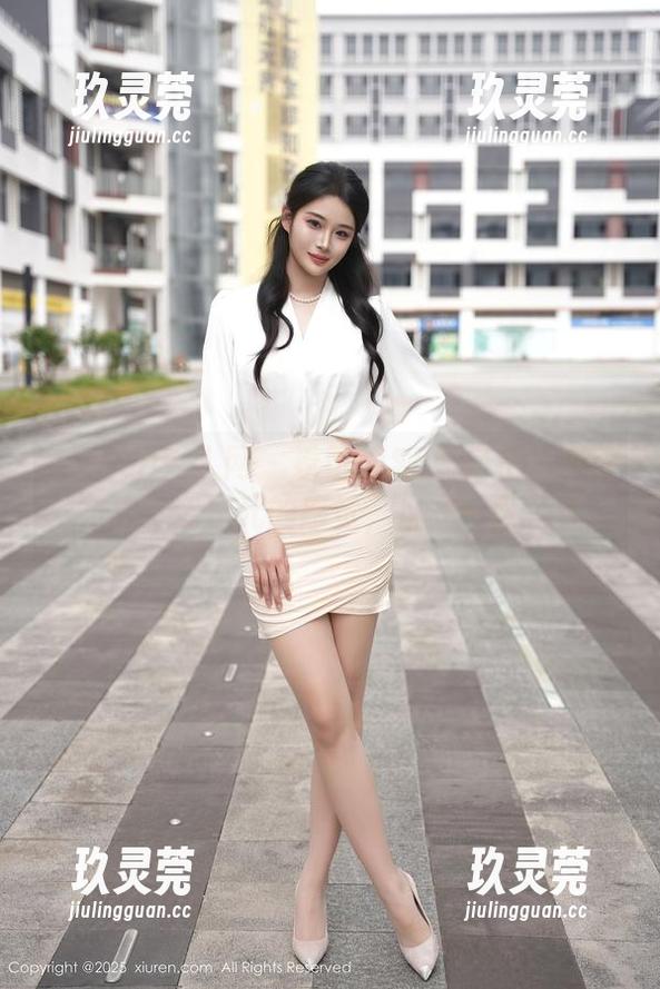 Xiuren秀人网 - 看司妃SL如何把水手服穿出了二次元的感觉，仅此一份写真