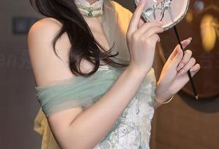 Xiuren秀人网 - 王心怡的女王合集：谁还需要幻想？
