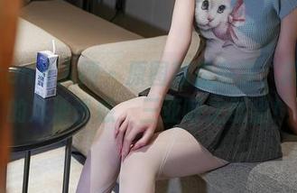 Xiuren秀人网 - 原图就是高清，糯美子的泳池诱惑，三亚呼之欲出！