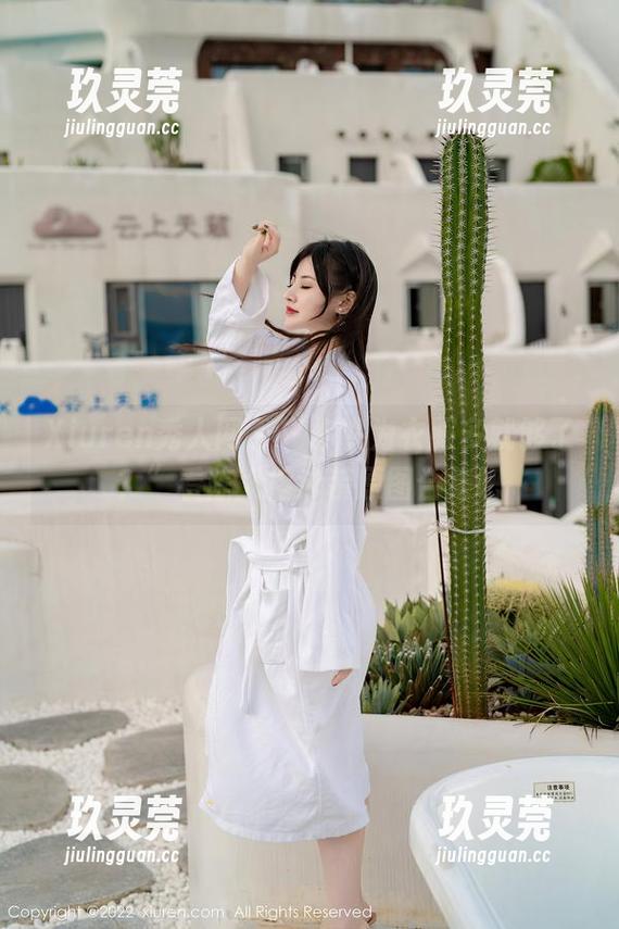 Xiuren秀人网-陈大榕 Xiuren秀人网 - “你以为衣服多就够了?”看陈大榕泳装原图合集吧