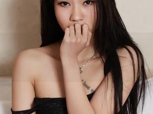 YouWu尤物馆 - 灰丝之下，小尤奈高清写真暗藏的万种美好也是太迷了吧。