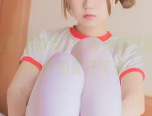 yoko夏宅短裤秀，一秒钟变壁纸，让人心怦怦的夏日气息。