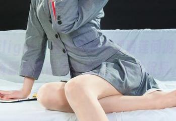 丽柜ligui - 在小爽的花漾清莲间游荡，资源就像窗外的树影，没法捉摸。