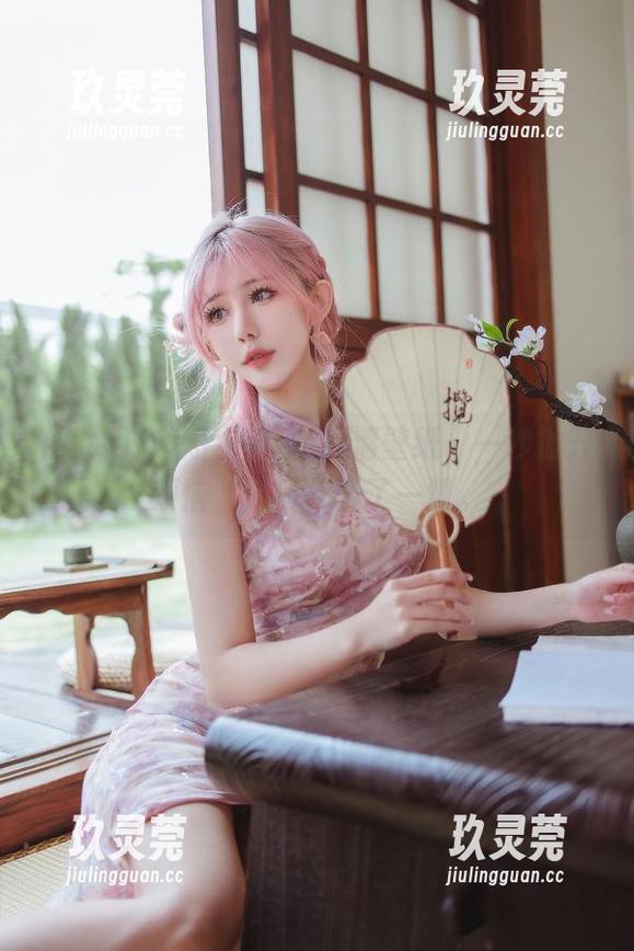 仙女月 仙女月+超短水手服=高清壁纸,一秒抛开烦恼,海风代替了一切。