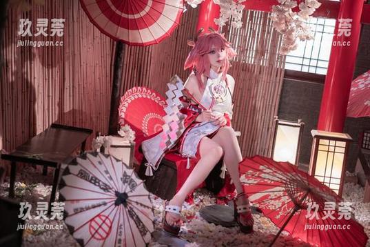 秒杀所有女仆的漆黑气息——你夏夏的写真图集