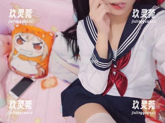 佳佳酱ovo私拍图集大曝光：透明女仆其实更像透明人？