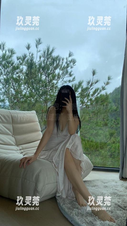 微密圈 - 高清图包：俏妞qiaoniuTT如何把“胯宽过肩”变成打卡圣地？