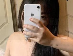 微密圈 - 最新短裤照片，可爱的肉巴似乎在挑战传统，谁能不被这种反差打动？