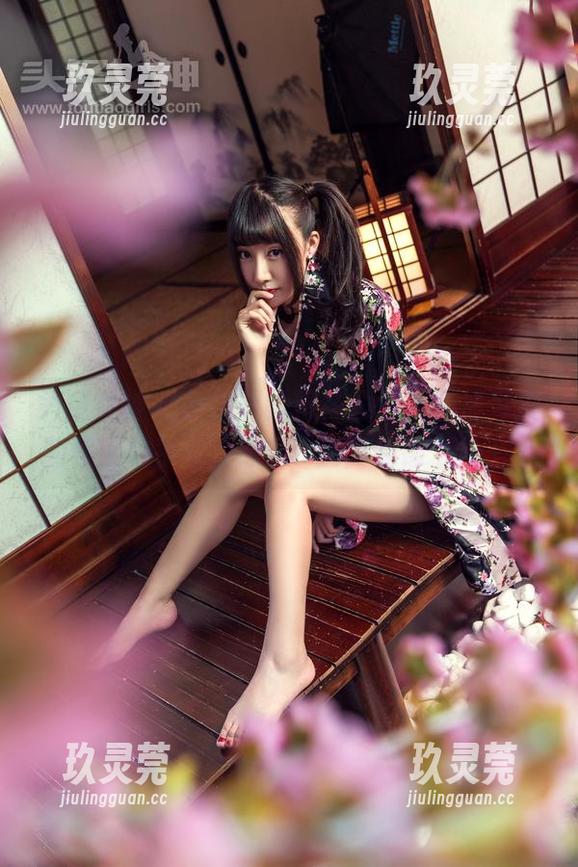 头条女神-曲佑熙 头条女神 - 曲佑熙的棉袜图包,高清可爱的程度超乎我的想象...别问我像个什么。