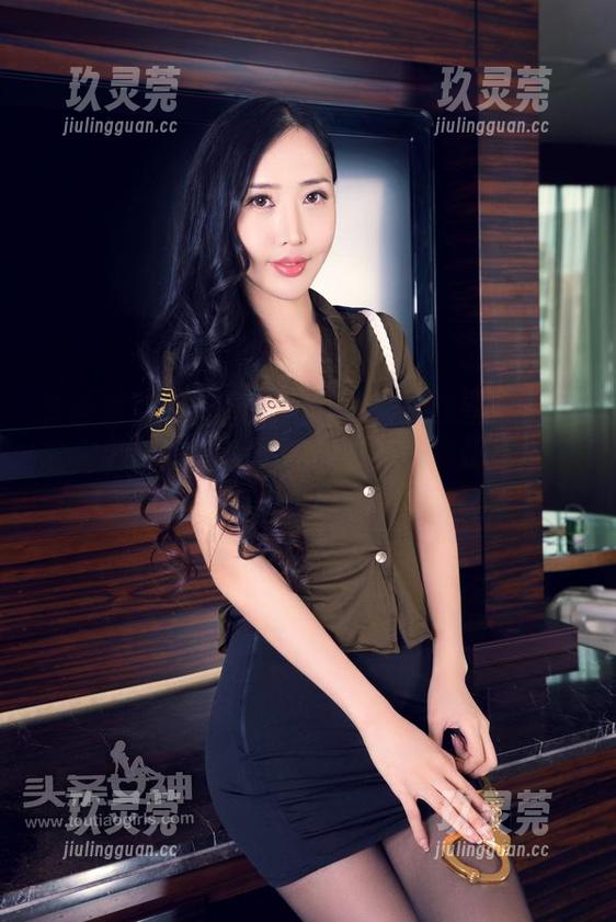 头条女神-萌琪琪 头条女神 - 你问我为什么喜欢这些图片?看完萌琪琪的可爱气场,下载按钮根本停不下来。