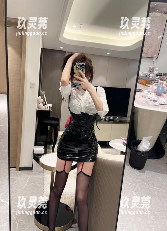 奔跑的晶骡子 微密圈 - 奔跑的晶骡子,谁说睡衣只能在家里穿?我的合集是美丽小姐的样板!