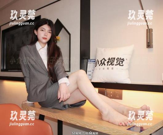小众视觉-惠子 小众视觉 - 惠子连衣裙:下载这份美丽,网盘里好像也能搭讪