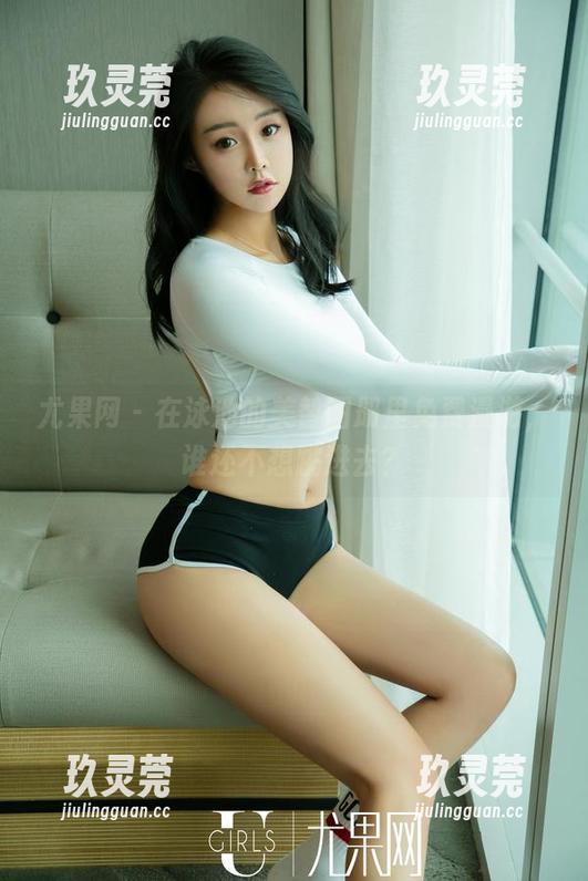 尤果网-美替 尤果网 - 在泳池的美替图册里免费漫游,谁还不想跳进去?