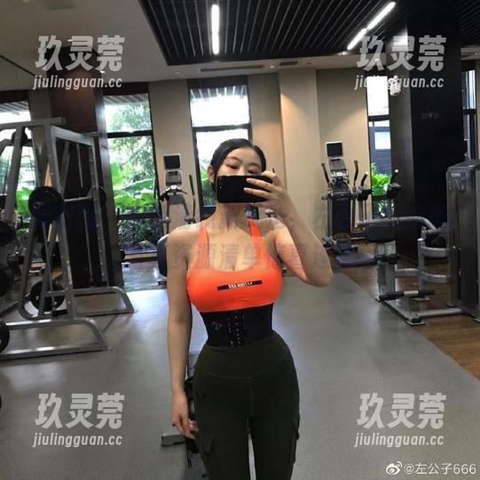 微密圈 - 白色清纯新玩法，左公子666的写真资源清单惊喜连连