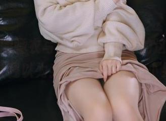 日奈娇的睡衣写真集，新更新的这一组，差点让我以为我也变成了捧心小男孩。