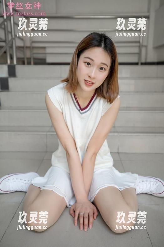 梦丝女神 - 香萱的写真福利，牛气冲天谁能拒绝？