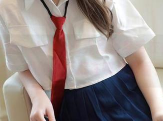 模范学院 - Abby王乔恩现身毛衣作品图包，她的温柔藏在哪件里面？