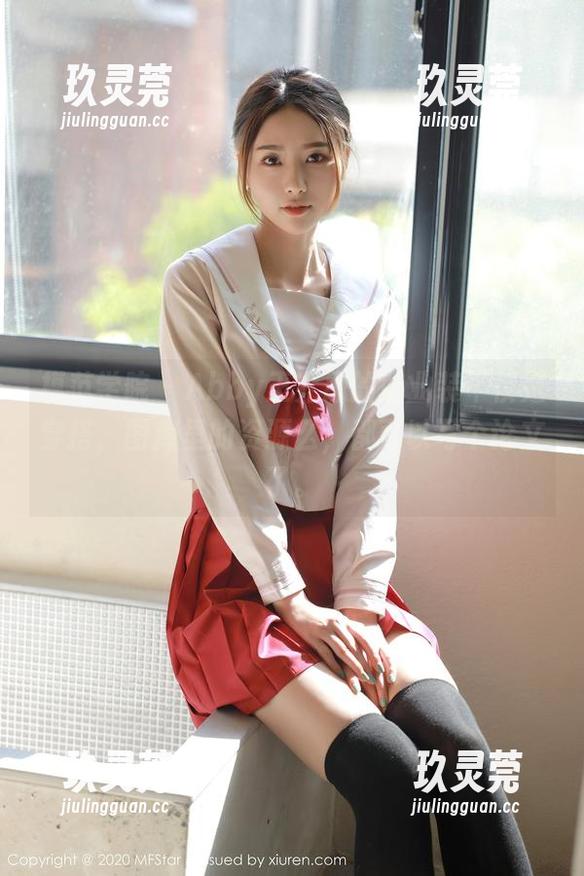 模范学院 - Abby王乔恩的职业装不仅是穿搭，图库里的资源么，都可以写个论文了。