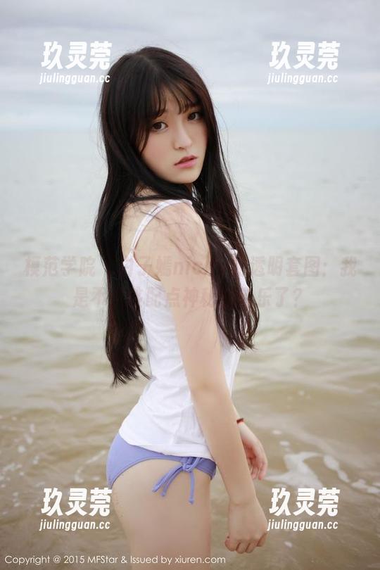模范学院-白子嫣nicky 模范学院 - 白子嫣nicky的透明套图:我是不是该配点神秘的音乐了?