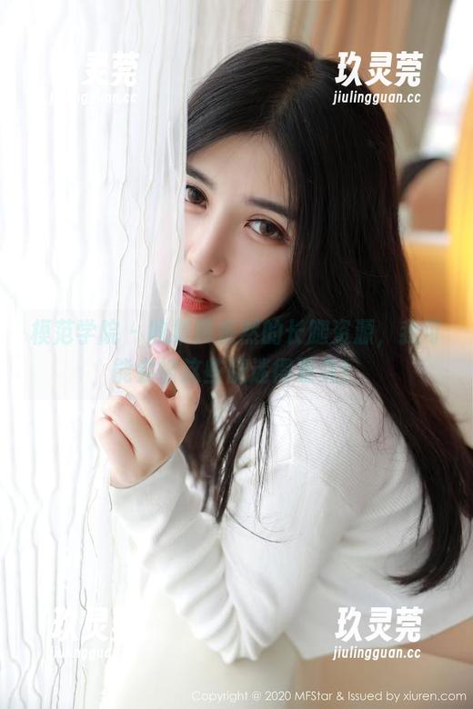 模范学院 - 收集黄乐然的长腿资源，我可能会被这些腿迷得更久！