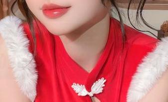 清水由乃穿着睡衣的全套写真，明明是个简单的主题却让人陷入了复杂的联想。