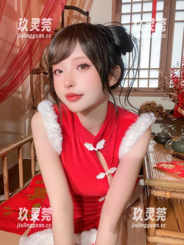 清水由乃穿着睡衣的全套写真，明明是个简单的主题却让人陷入了复杂的联想。