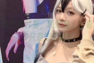 清青琴玖在照片里，晚霞那么好看，心跳却只是浮云吧？