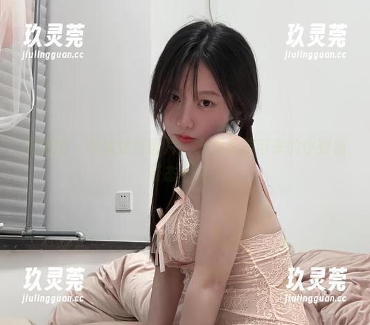 火龙果羊 微密圈 - 瞧瞧这张图片,火龙果羊带来的小野猫萌态十足。