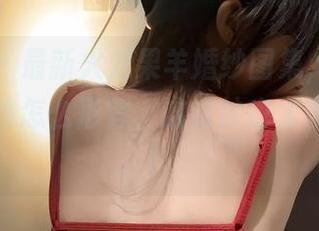 微密圈 - 最新火龙果羊婚纱图集，看得我都不知该怎么形容，这婚纱也太有个性了！