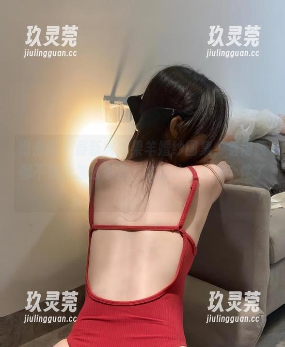 火龙果羊 微密圈 - 最新火龙果羊婚纱图集,看得我都不知该怎么形容,这婚纱也太有个性了!