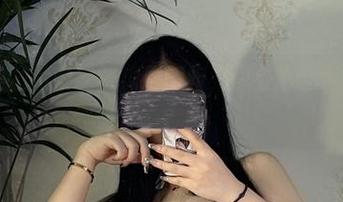 微密圈 - 图片中的猪饲料御姐，你会不会也想多看看？