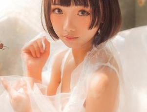 看疯猫ss私拍里，这对棉袜是不是暗藏无限可能？随便想想！