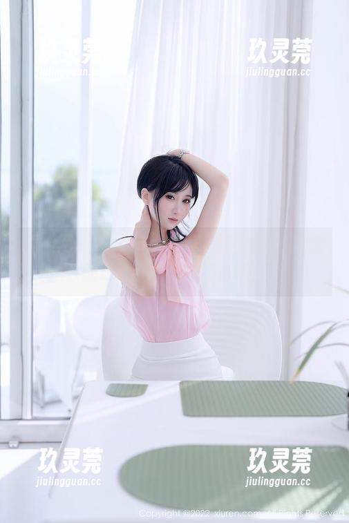 秀人网 - AngelaLee李玲的图包：全套的时髦，不怕你不来瞧！