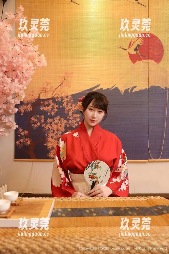 秀人网-可可芝 秀人网 - 可可芝的镂空写真:打开下载,发现更多‘空’的精彩!