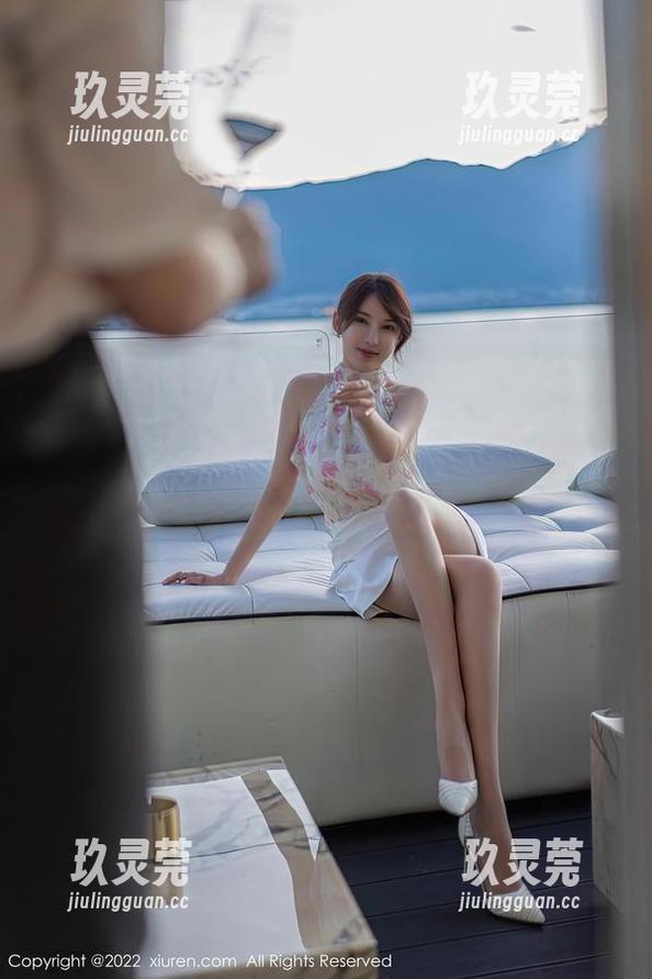 秀人网-拍黄瓜girl 秀人网 - 向拍黄瓜girl致敬:在粉色里找到快乐,原图下载这样بسيطة!